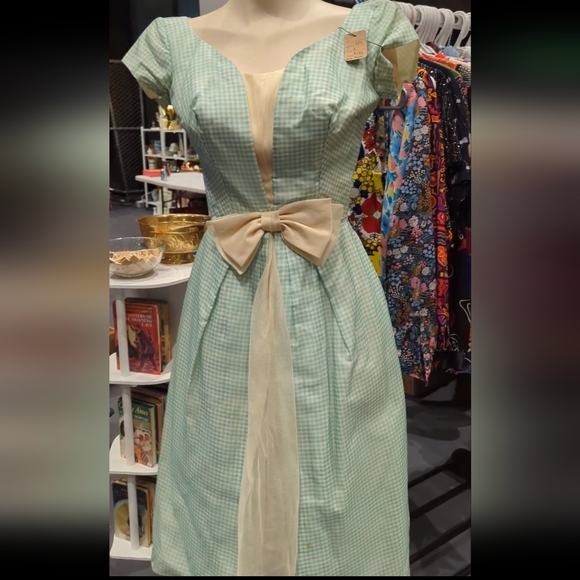 Vintage Baby Blue Gingham Bow Dress - Picture 3 of 3